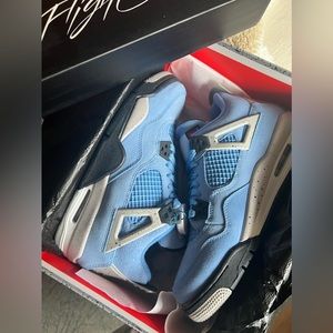 air jordan 4 retro university blue